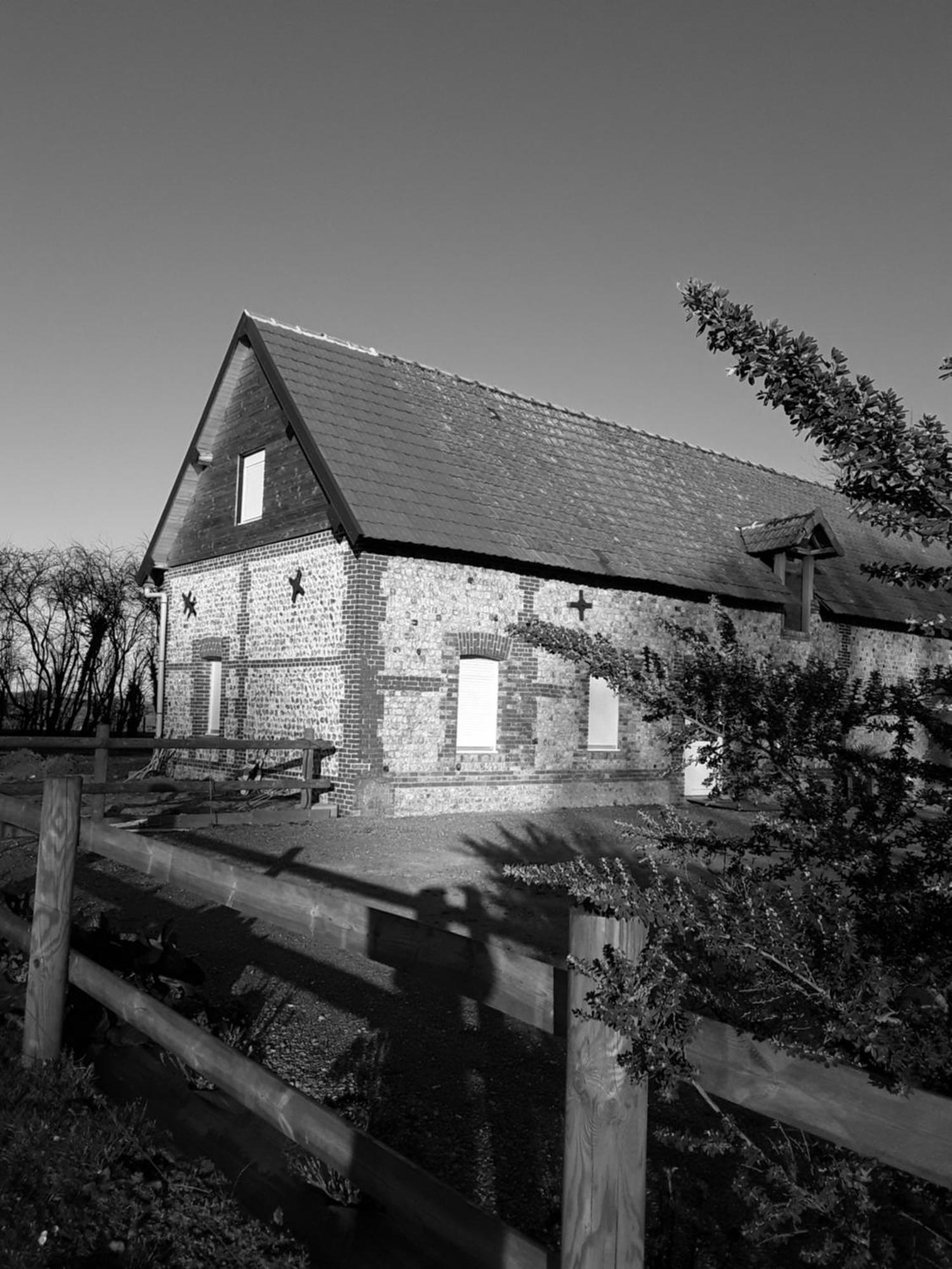 La Grange Aux Hortensias Thiergeville Exteriér fotografie